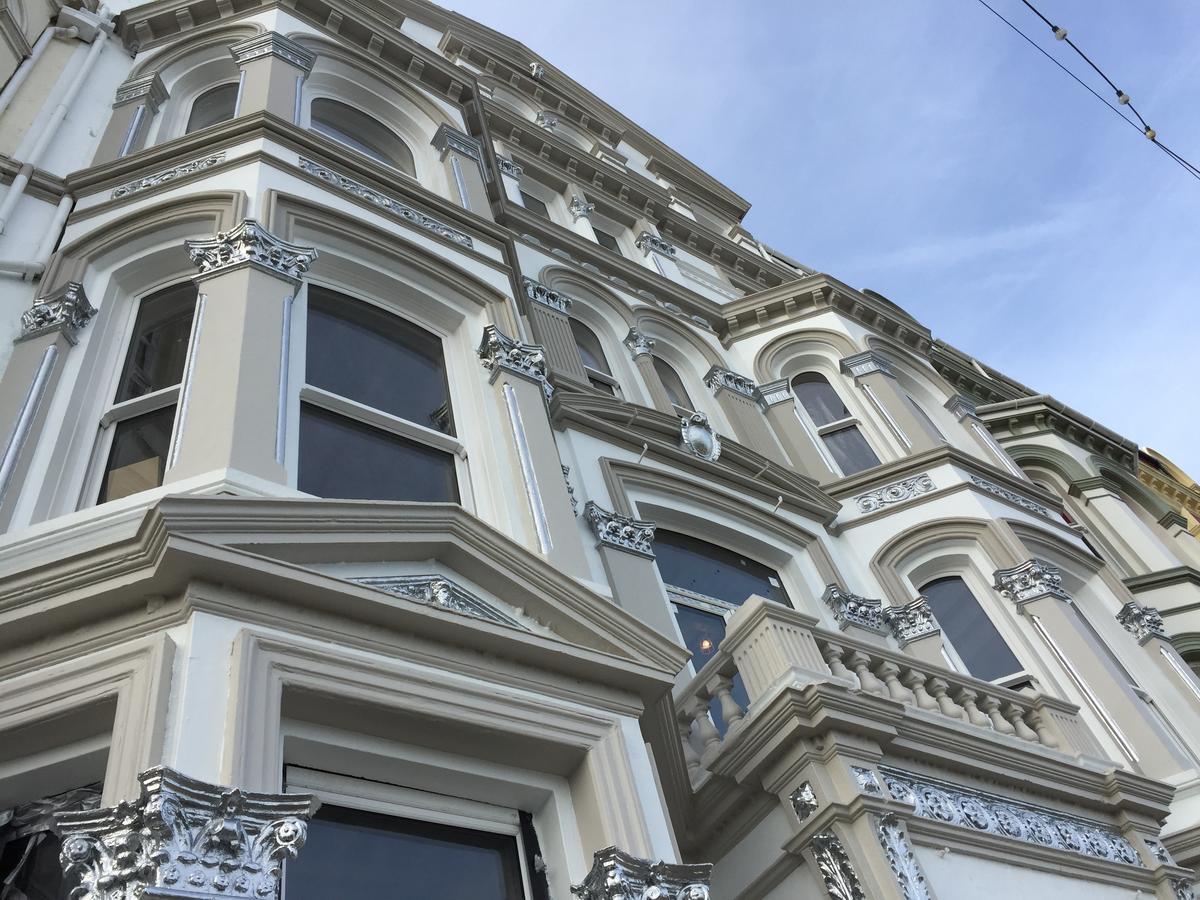 Halvard Hotel Douglas Exterior photo